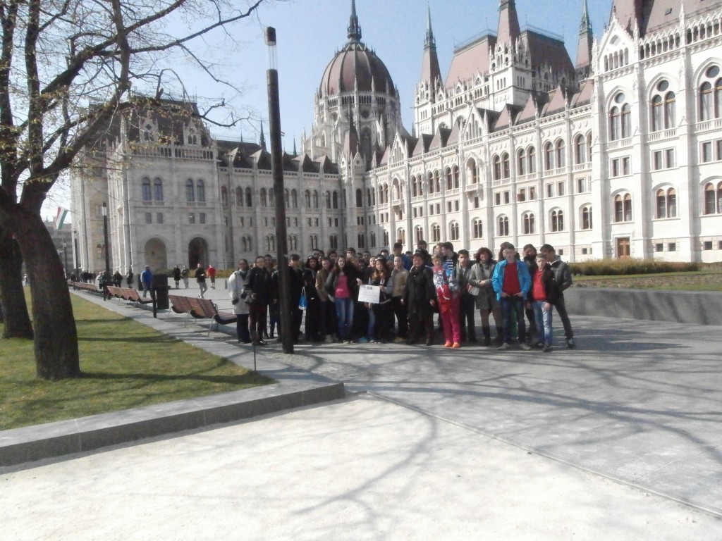 HAT-14-02-0047-038-budapest-parlament